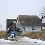 Strandhaus Buchtmitte * Haffkrug