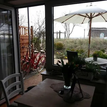 Strandhaus Buchtmitte הפקרוג