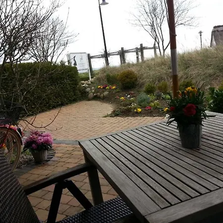 Strandhaus Buchtmitte * הפקרוג