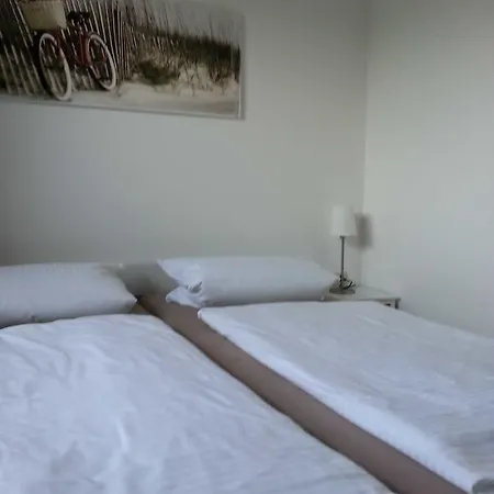 Strandhaus Buchtmitte דירה הפקרוג